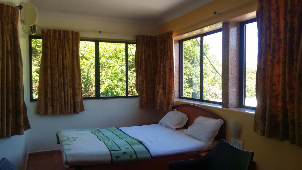 Hotel Tree Top Mahābaleshwar Exterior foto