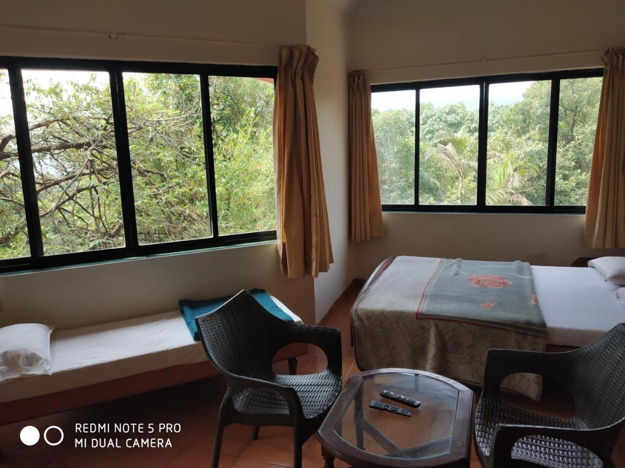 Hotel Tree Top Mahābaleshwar Exterior foto